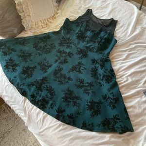 Trixxi Midi Formal Dress Dark Green & Black Floral 2X